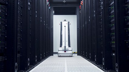 與產(chǎn)業(yè)“杠”上了？京東瞄準(zhǔn)信息安全新藍海，五年千億布局背后的底氣與雄心